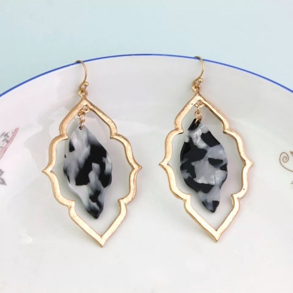New Gold Black Gem Stone Drop Large Statement Earrings - Picture 2 of 2